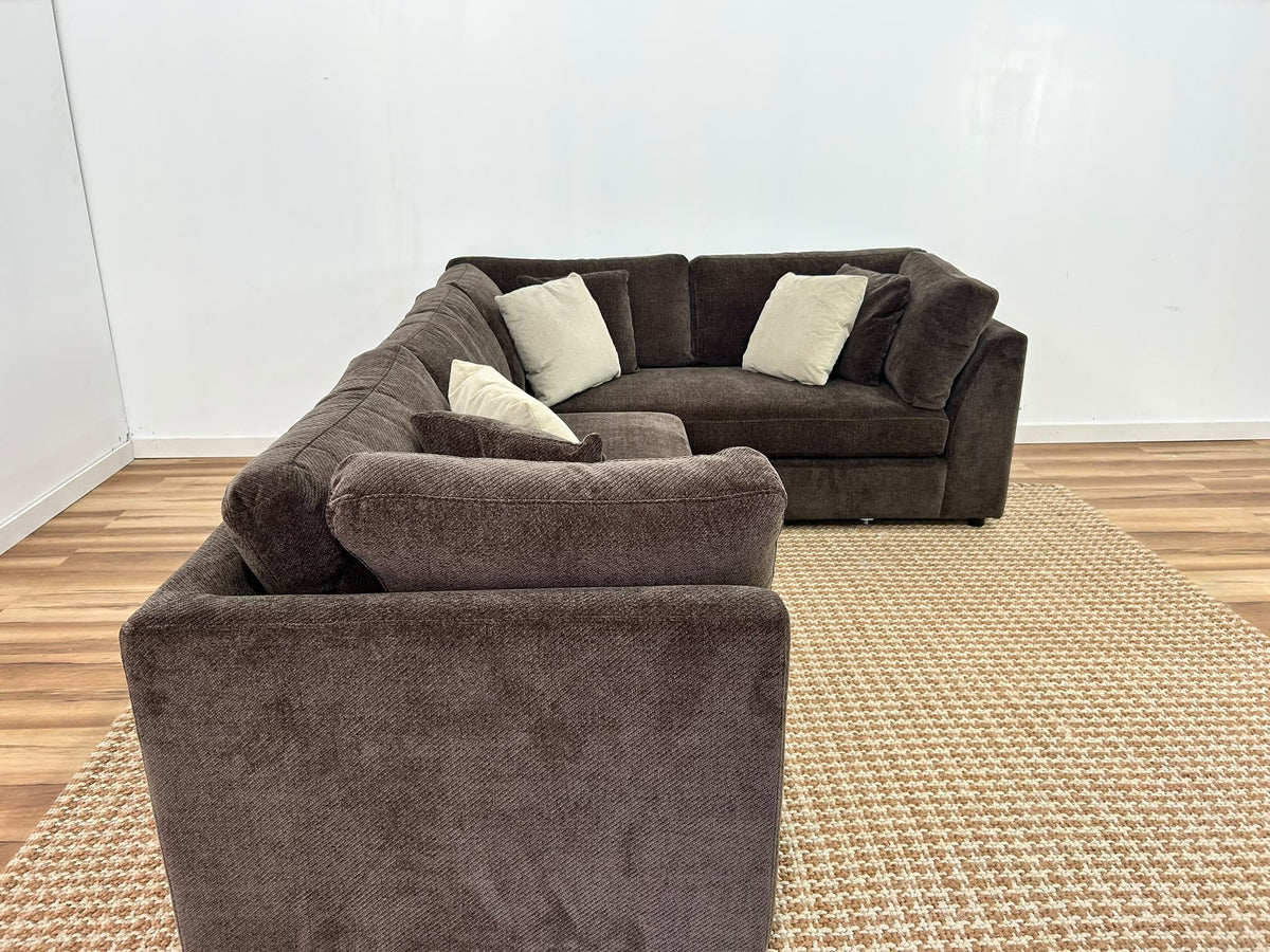 Alto Sectional Sofa 114”