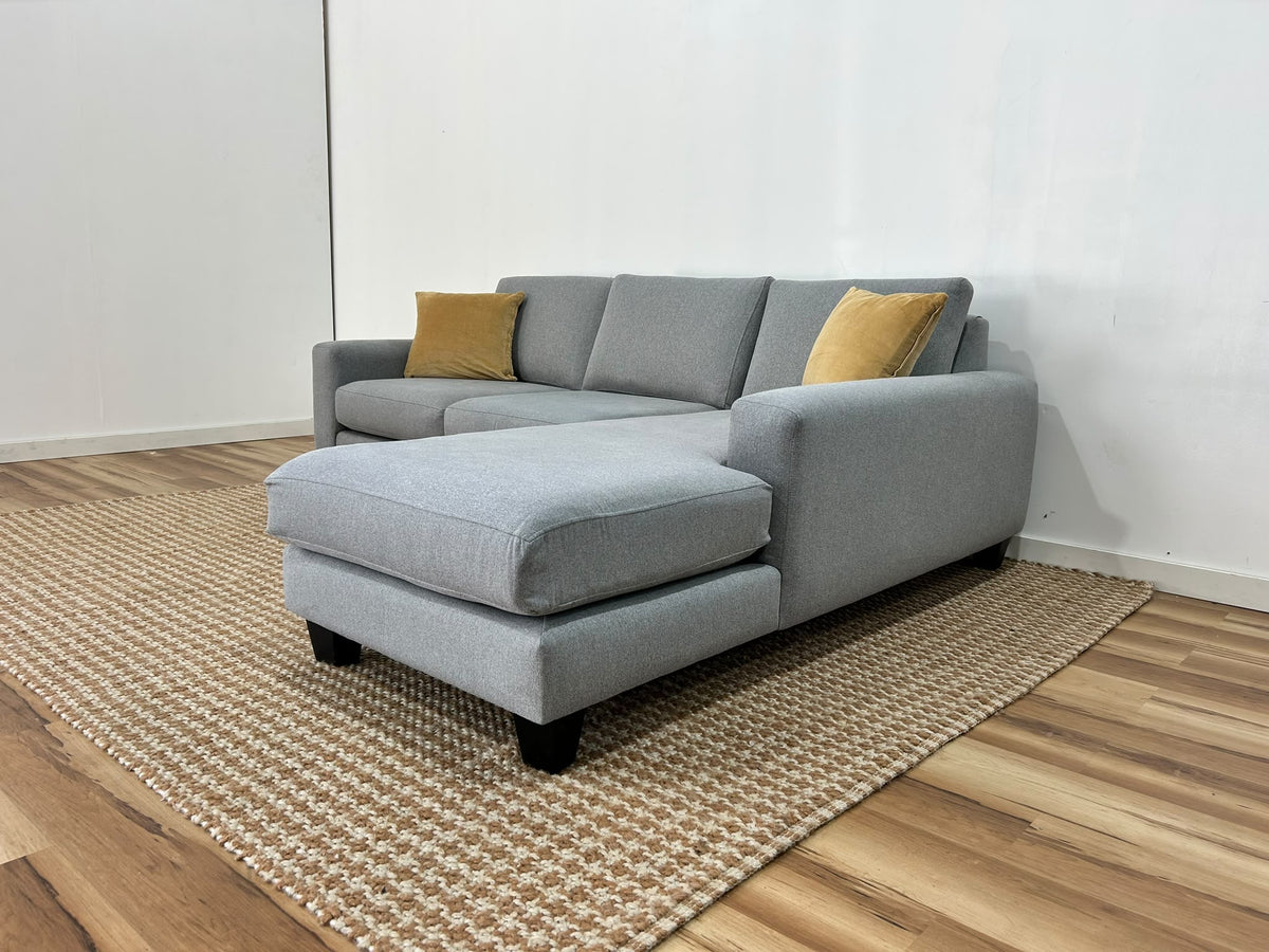 Stylus Bronx Sectional Sofa 96"
