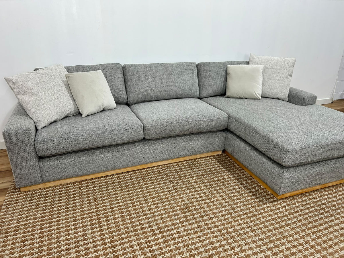 Koa Sectional Sofa 118”