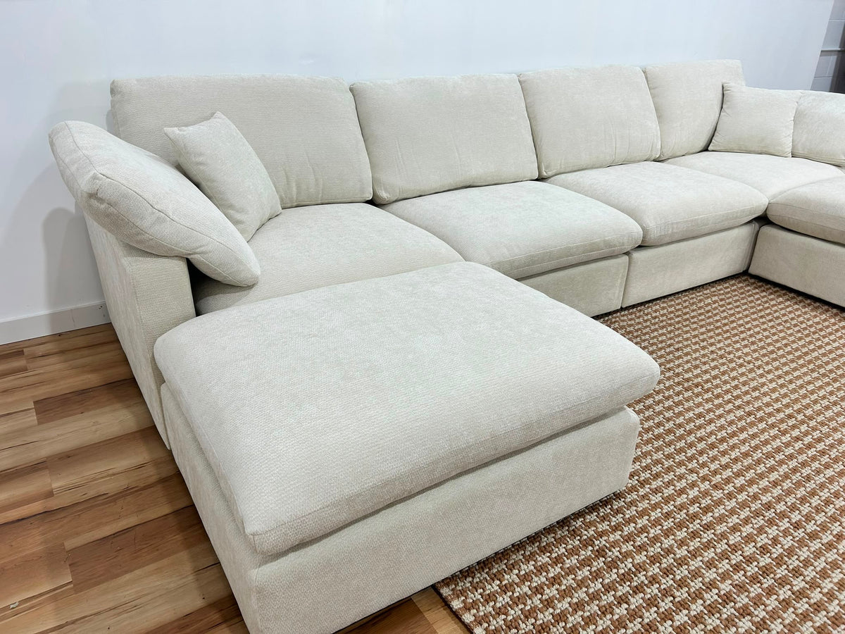 Nest | Cream | Sofa | 4pc + 2 Ottoman