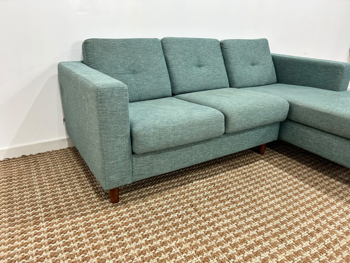 EQ3 Solo Sectional Sofa 80”
