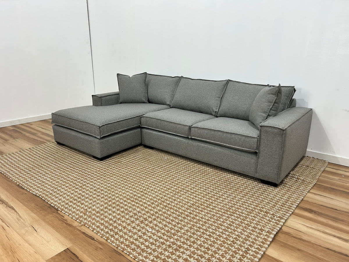 Stylus Rags Sectional Sofa 111”