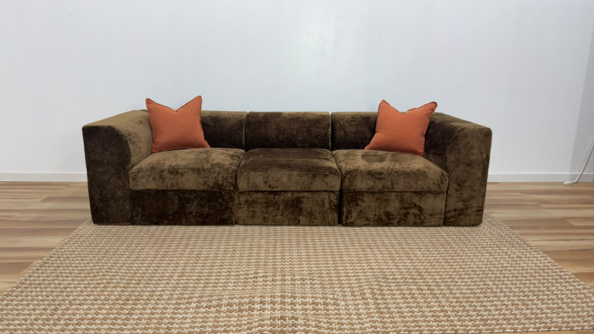 Cozey Atmosphere Modular Sofa 110”