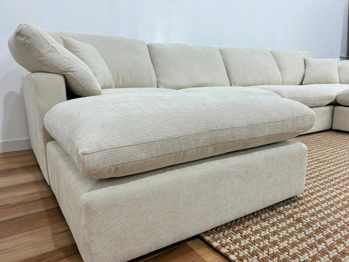 Nest | Cream | Sofa | 4pc + 2 Ottoman