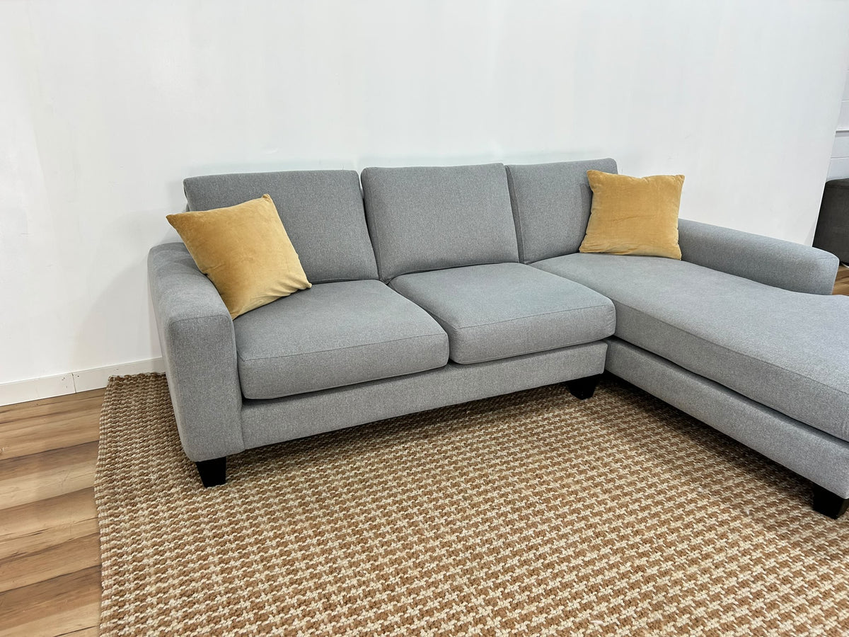 Stylus Bronx Sectional Sofa 96"