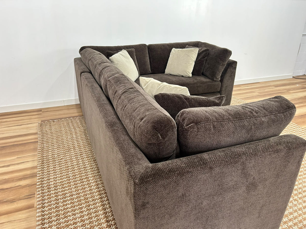 Alto Sectional Sofa 114”