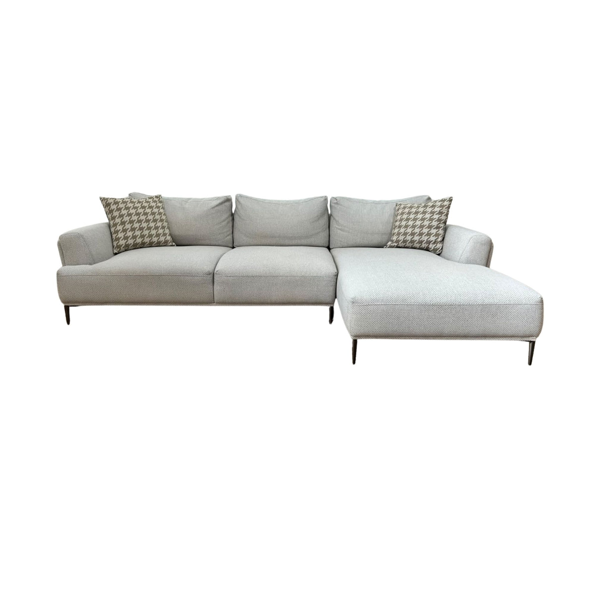 Structube Victor Sectional Sofa 113”